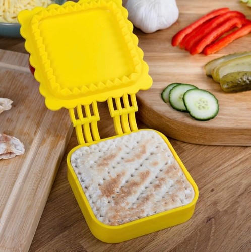 Toast sealer wrap toastie - toast,